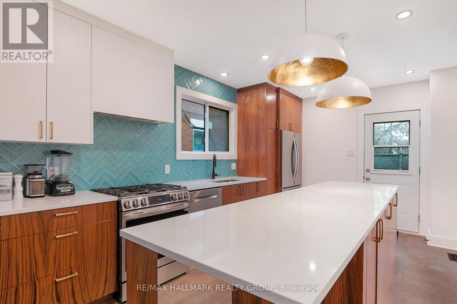 287 St Patrick Street, Ottawa, Ontario  K1N 5K4 - Photo 7 - X12546698