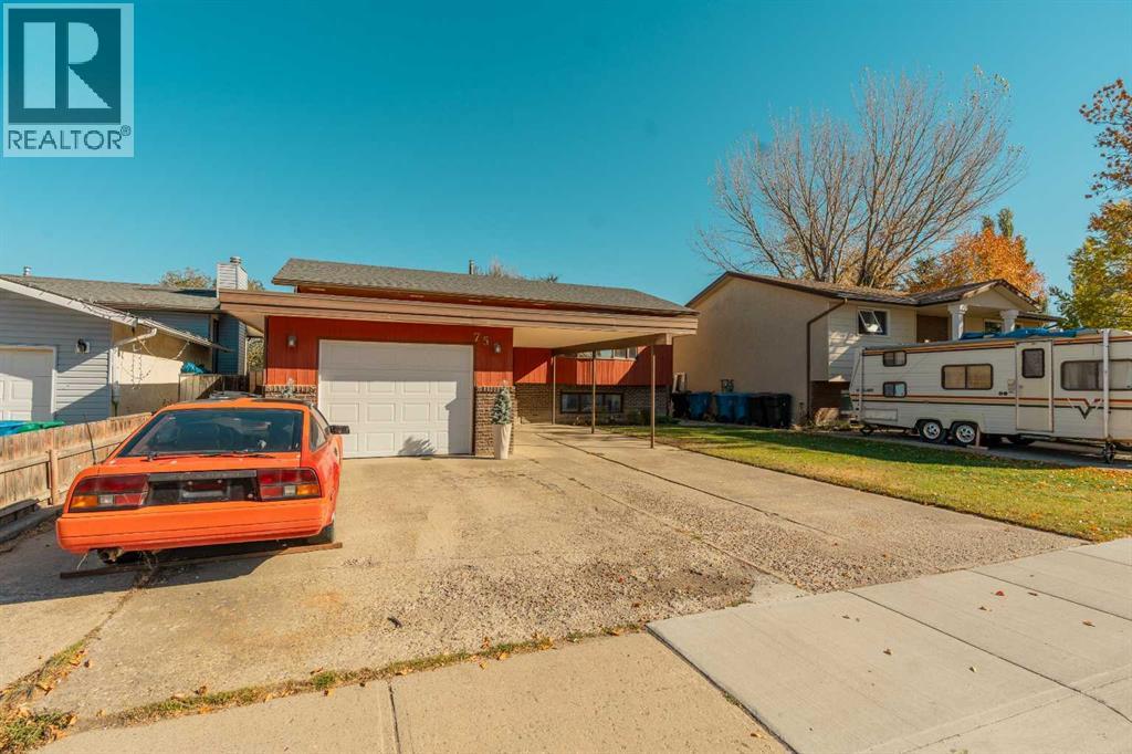 75 Oxford Road W, Lethbridge, Alberta  T1K 4V6 - Photo 3 - A2264843