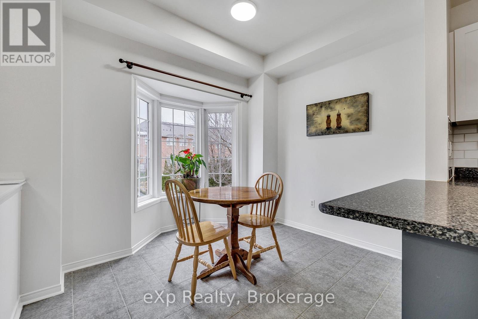 54 - 1130 Cawthra Road, Mississauga, Ontario  L5G 4V7 - Photo 5 - W12544004