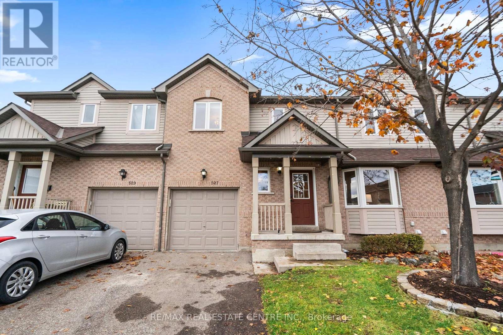 527 RAVENSTONE COURT, Mississauga, Ontario