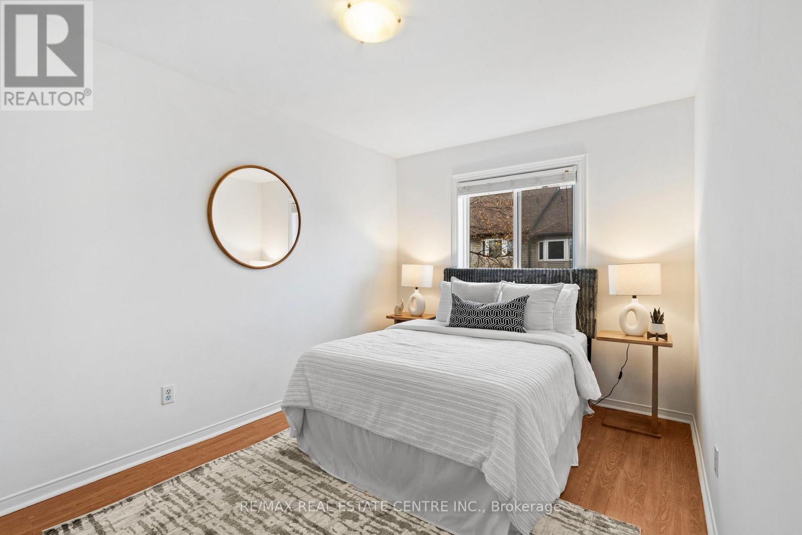 527 Ravenstone Court, Mississauga, Ontario  L5R 3J4 - Photo 26 - W12546472