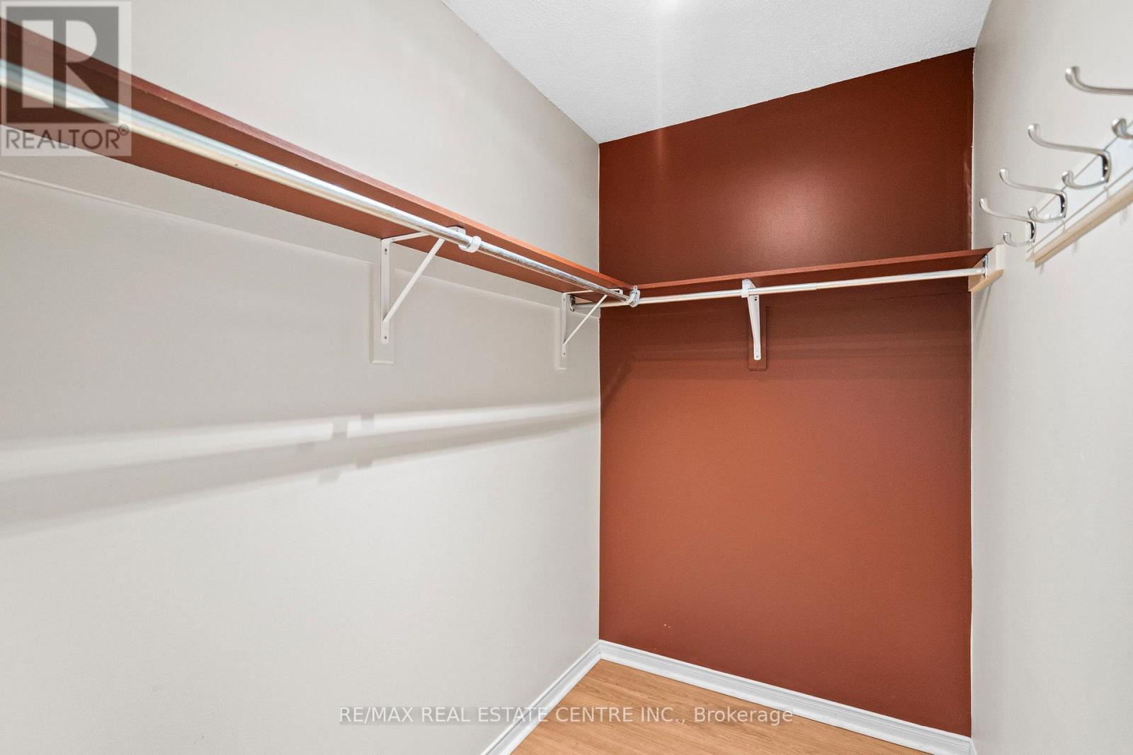 527 Ravenstone Court, Mississauga, Ontario  L5R 3J4 - Photo 30 - W12546472