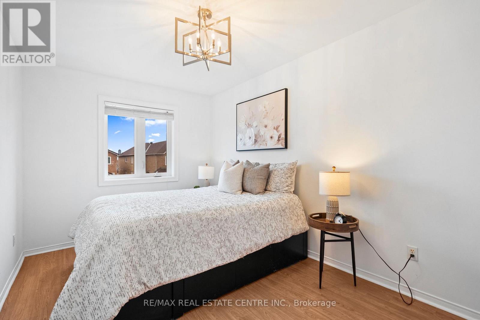 527 Ravenstone Court, Mississauga, Ontario  L5R 3J4 - Photo 33 - W12546472