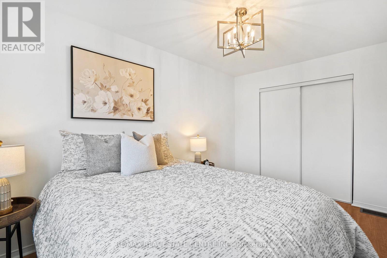 527 Ravenstone Court, Mississauga, Ontario  L5R 3J4 - Photo 34 - W12546472