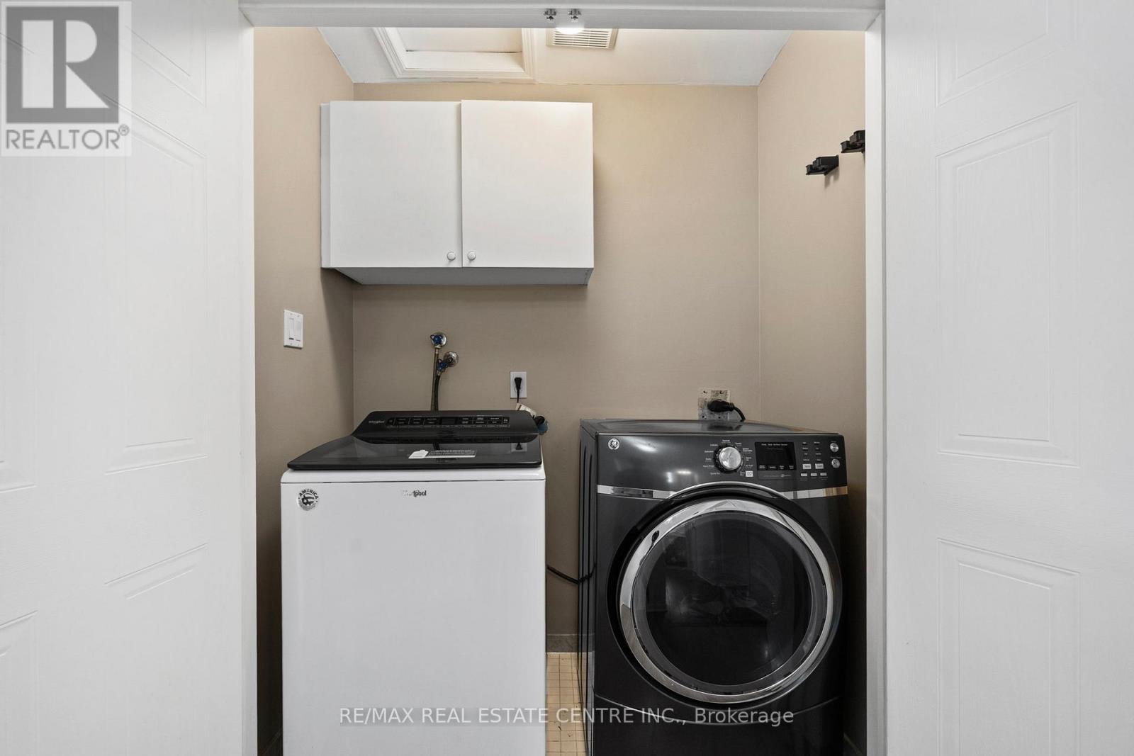 527 Ravenstone Court, Mississauga, Ontario  L5R 3J4 - Photo 45 - W12546472