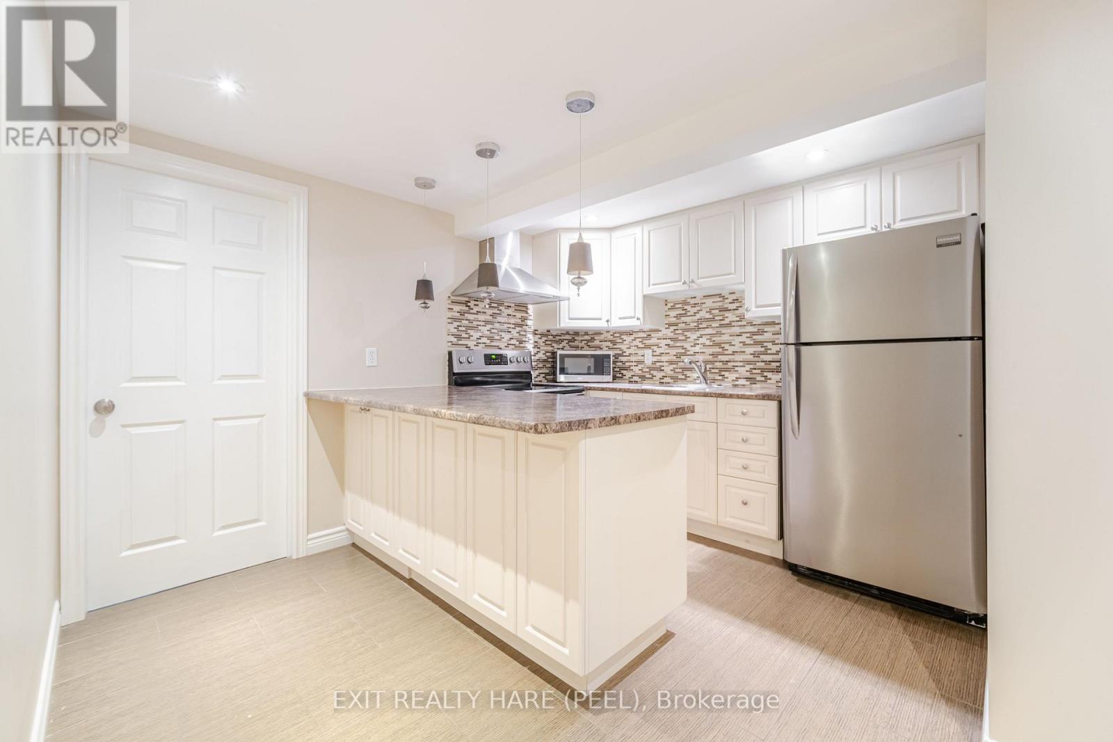 58 Esker Drive, Brampton, Ontario  L6Z 3C9 - Photo 34 - W12546480