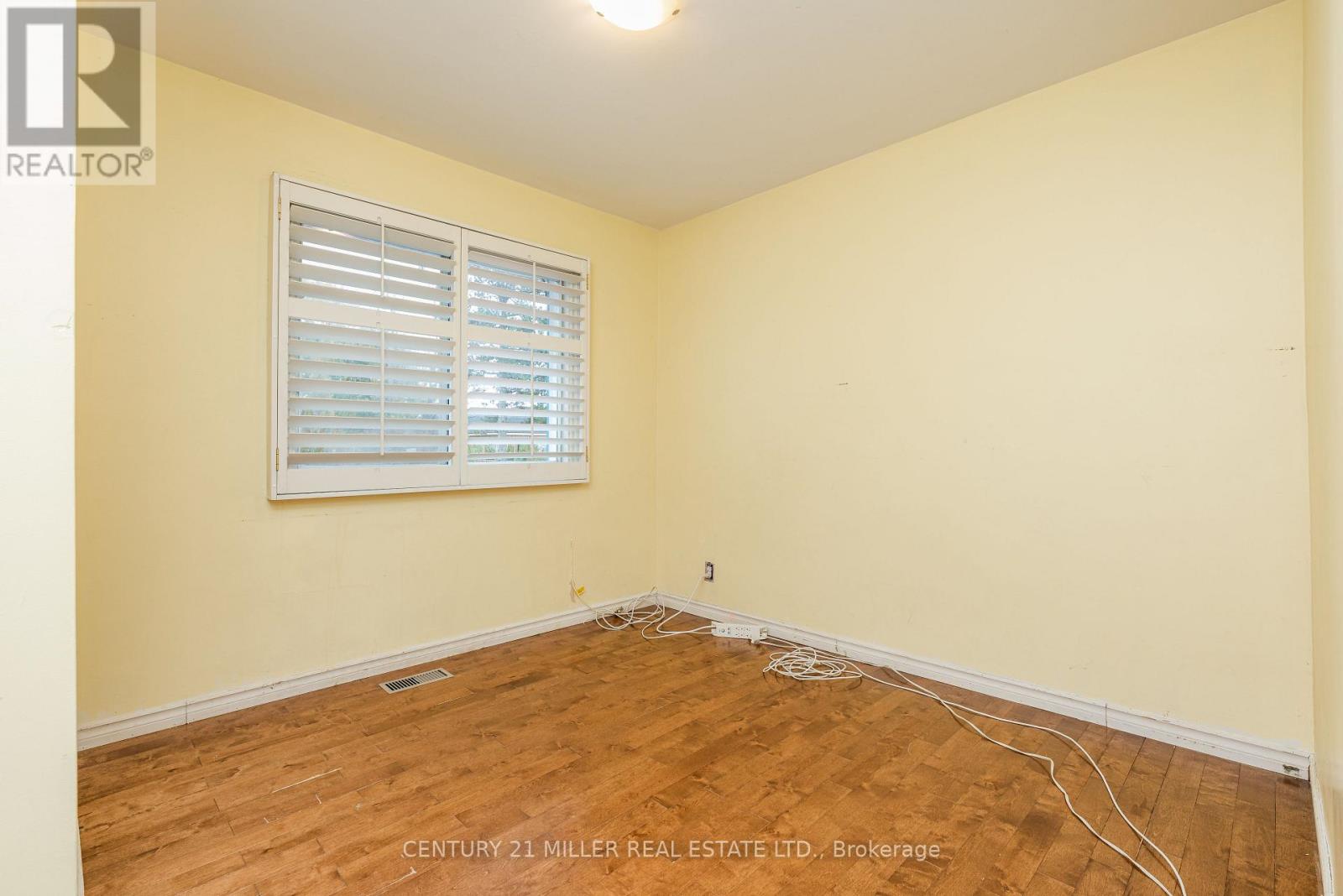 1242 Rebecca Street, Oakville, Ontario  L6L 1Z2 - Photo 19 - W12546534