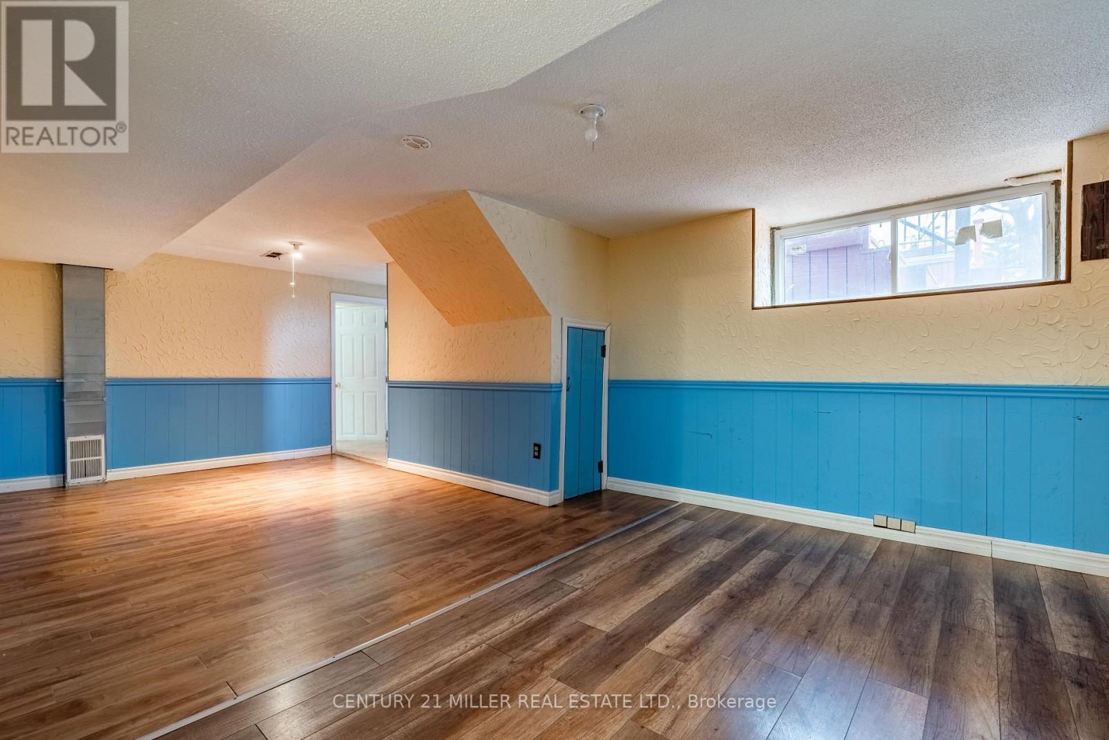 1242 Rebecca Street, Oakville, Ontario  L6L 1Z2 - Photo 23 - W12546534