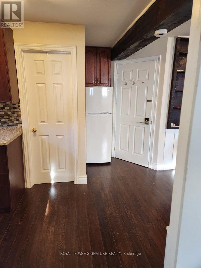 1 - 119 Main Street S, Brampton, Ontario  L6Y 1N1 - Photo 4 - W12546536