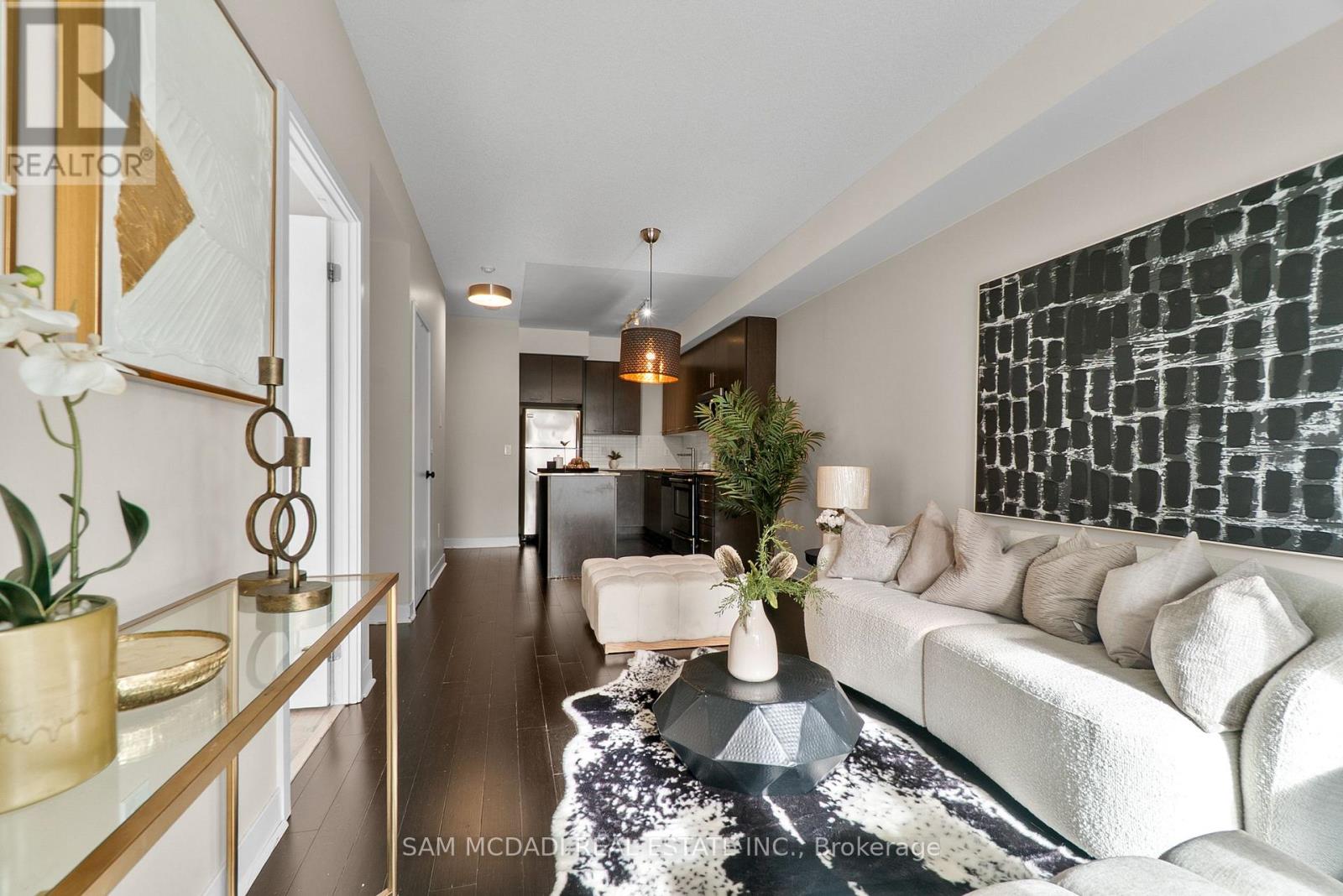 707 - 360 Square One Drive N, Mississauga, Ontario  L5B 0G7 - Photo 11 - W12546584