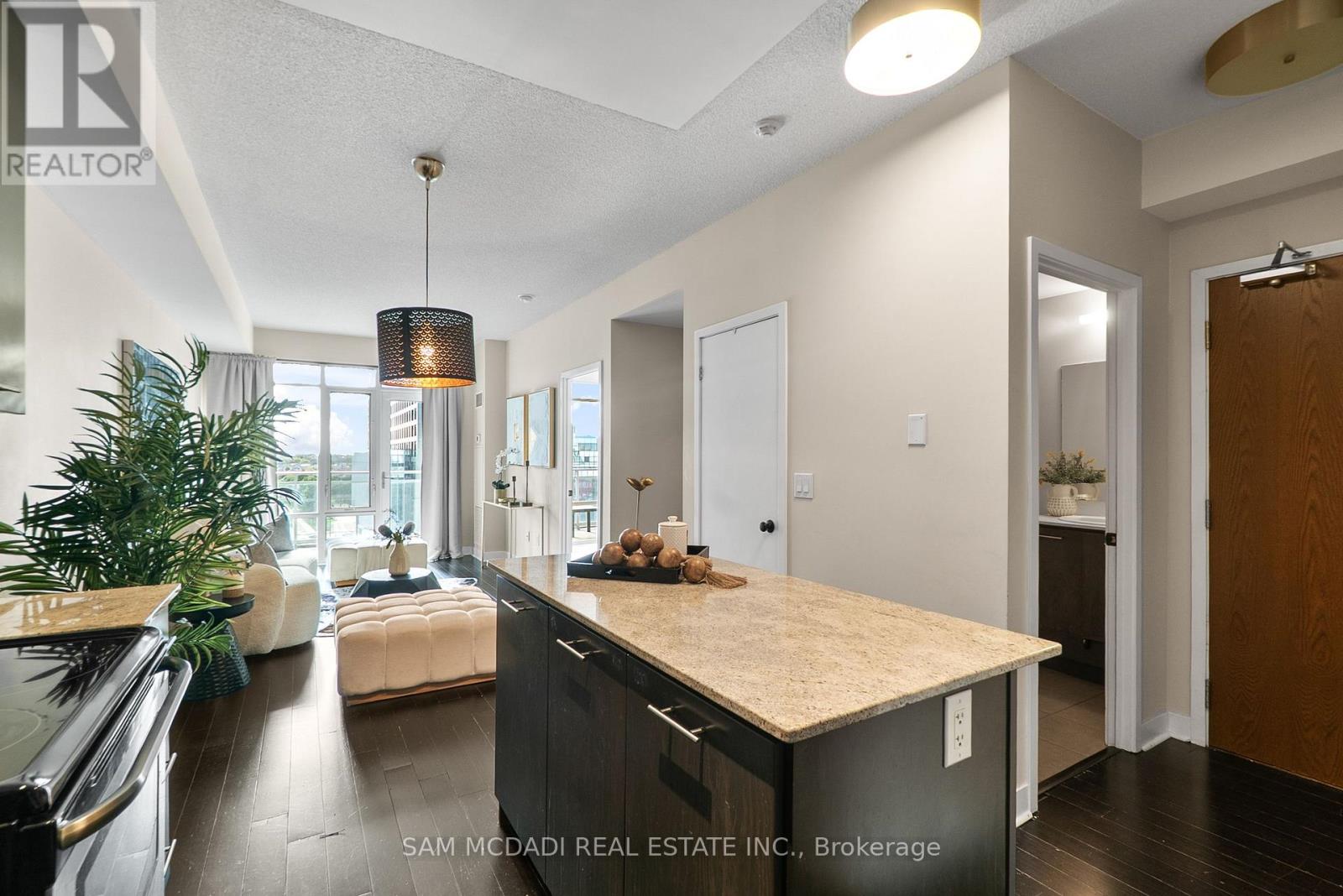 707 - 360 Square One Drive N, Mississauga, Ontario  L5B 0G7 - Photo 7 - W12546584