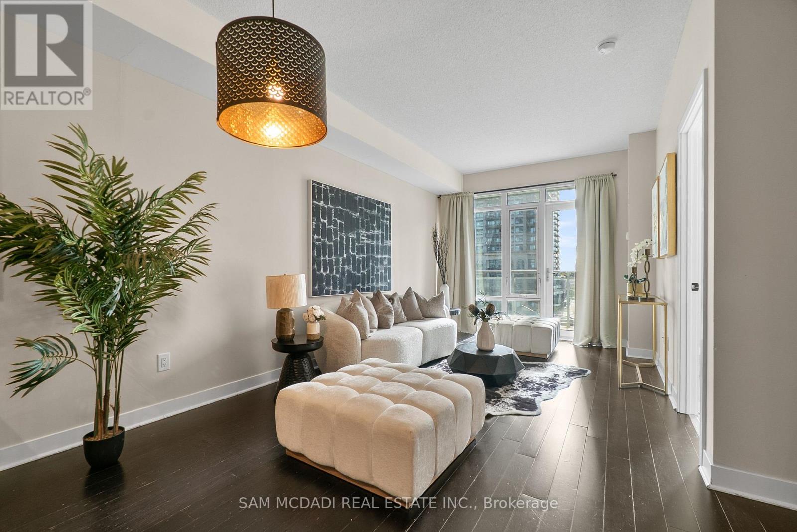 707 - 360 Square One Drive N, Mississauga, Ontario  L5B 0G7 - Photo 8 - W12546584