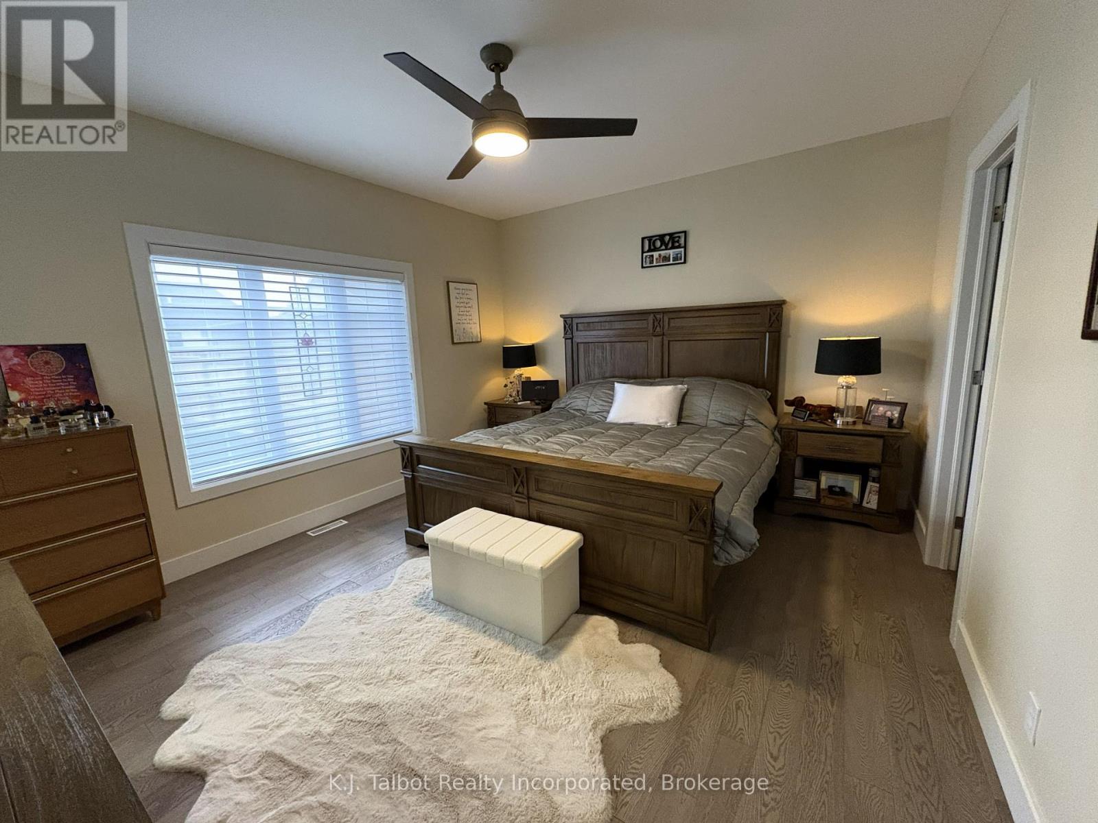 18 Tattersall Lane, Lambton Shores, Ontario N0M 1T0 - Photo 18 - X12546666