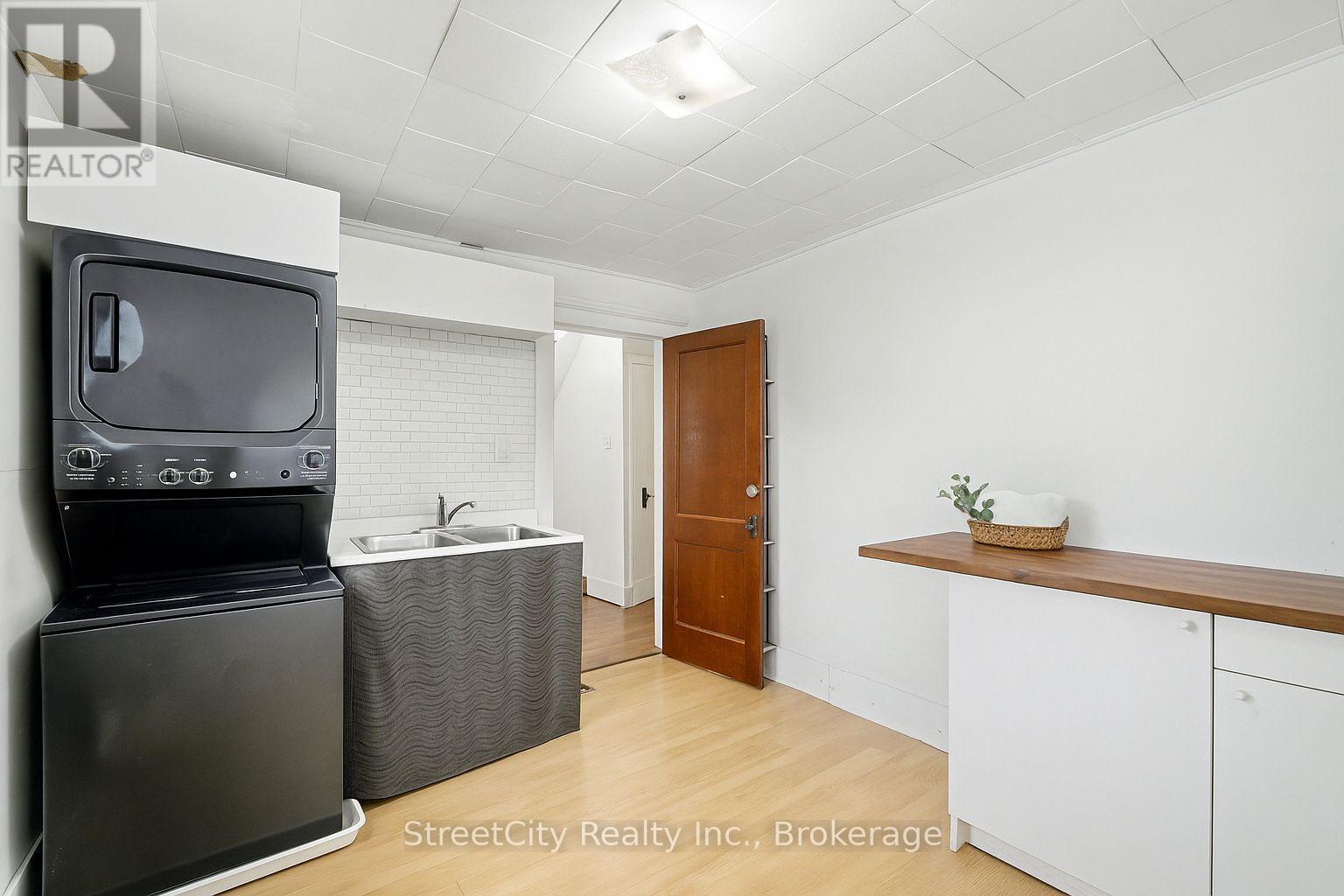 97 Cambria Street, Stratford, Ontario  N5A 1G8 - Photo 21 - X12546668