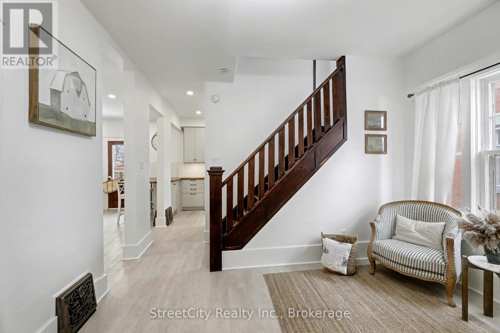 97 Cambria Street, Stratford, Ontario  N5A 1G8 - Photo 6 - X12546668