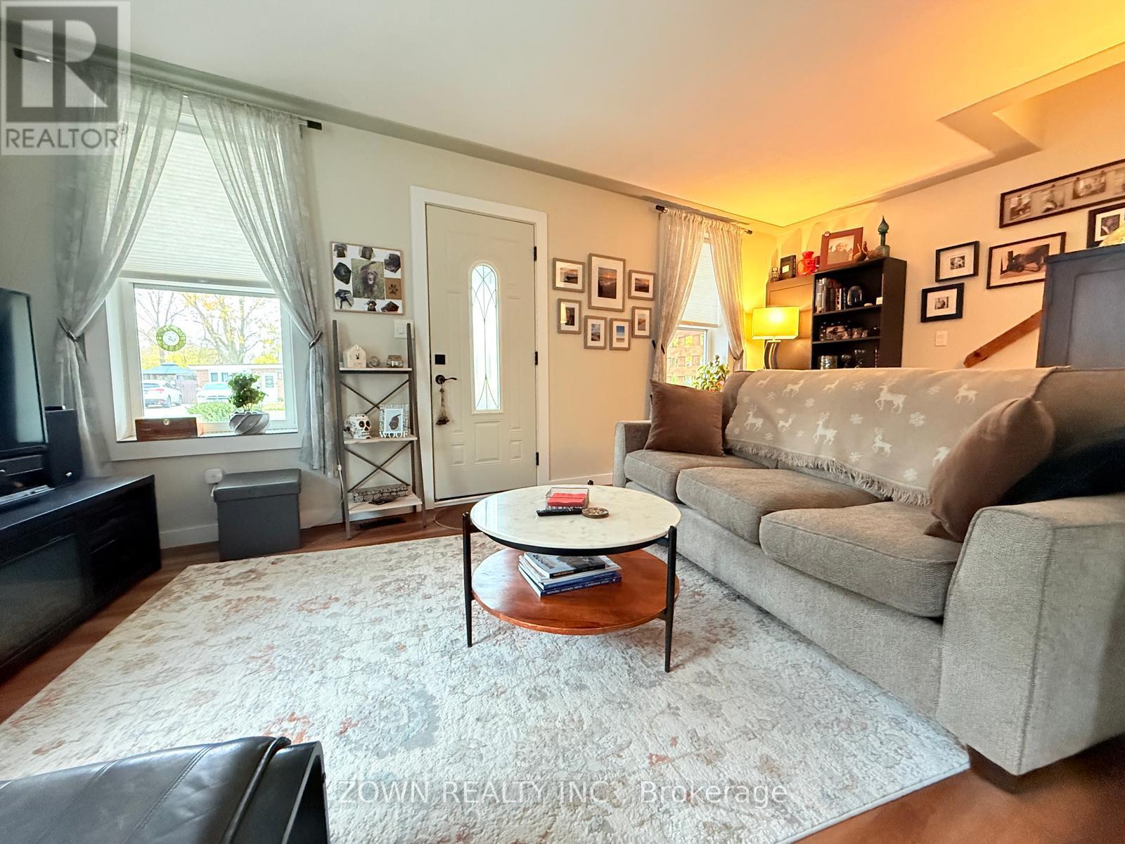 68 Victoria Street, Chatham-Kent, Ontario  N0P 2K0 - Photo 12 - X12546488