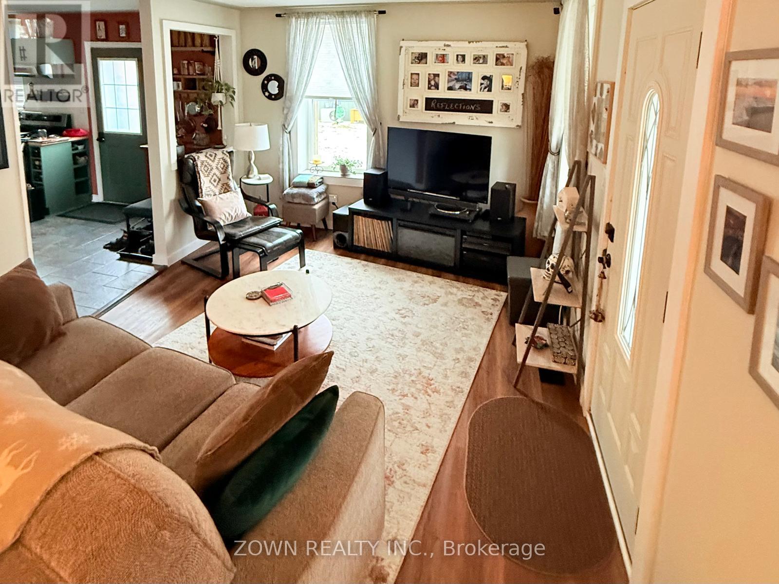 68 Victoria Street, Chatham-Kent, Ontario  N0P 2K0 - Photo 14 - X12546488