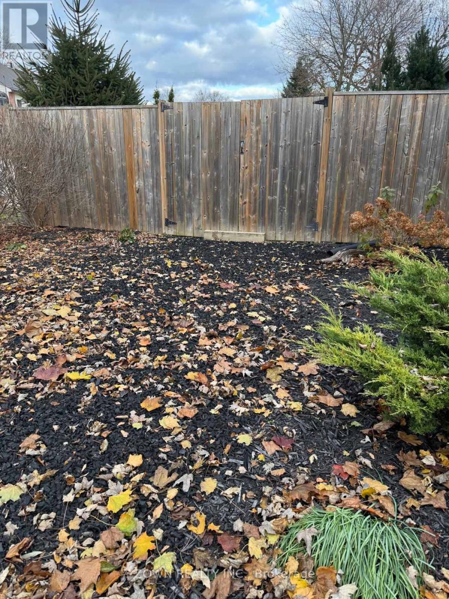 68 Victoria Street, Chatham-Kent, Ontario  N0P 2K0 - Photo 36 - X12546488