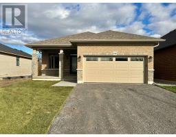 132 STONECREST BOULEVARD, Quinte West, Ontario