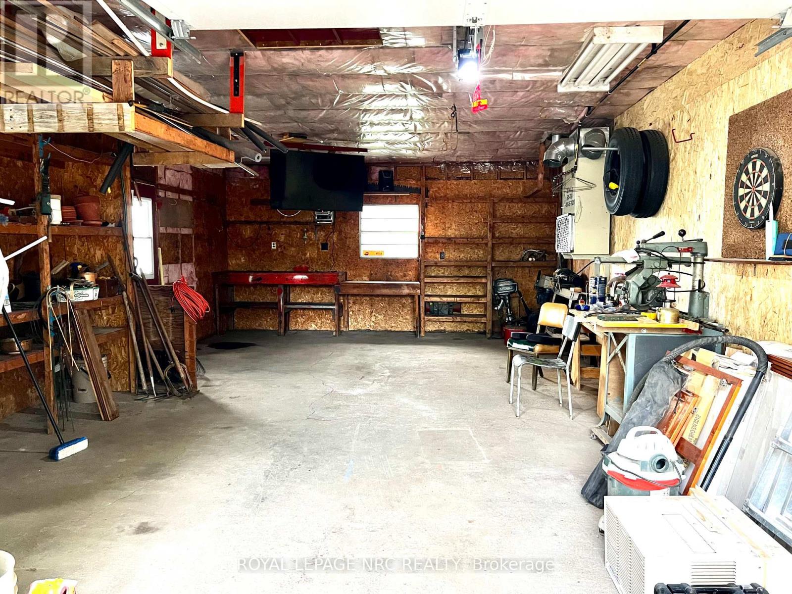 2 Pioneer Village Crescent, Thorold, Ontario  L2V 4J8 - Photo 34 - X12538736