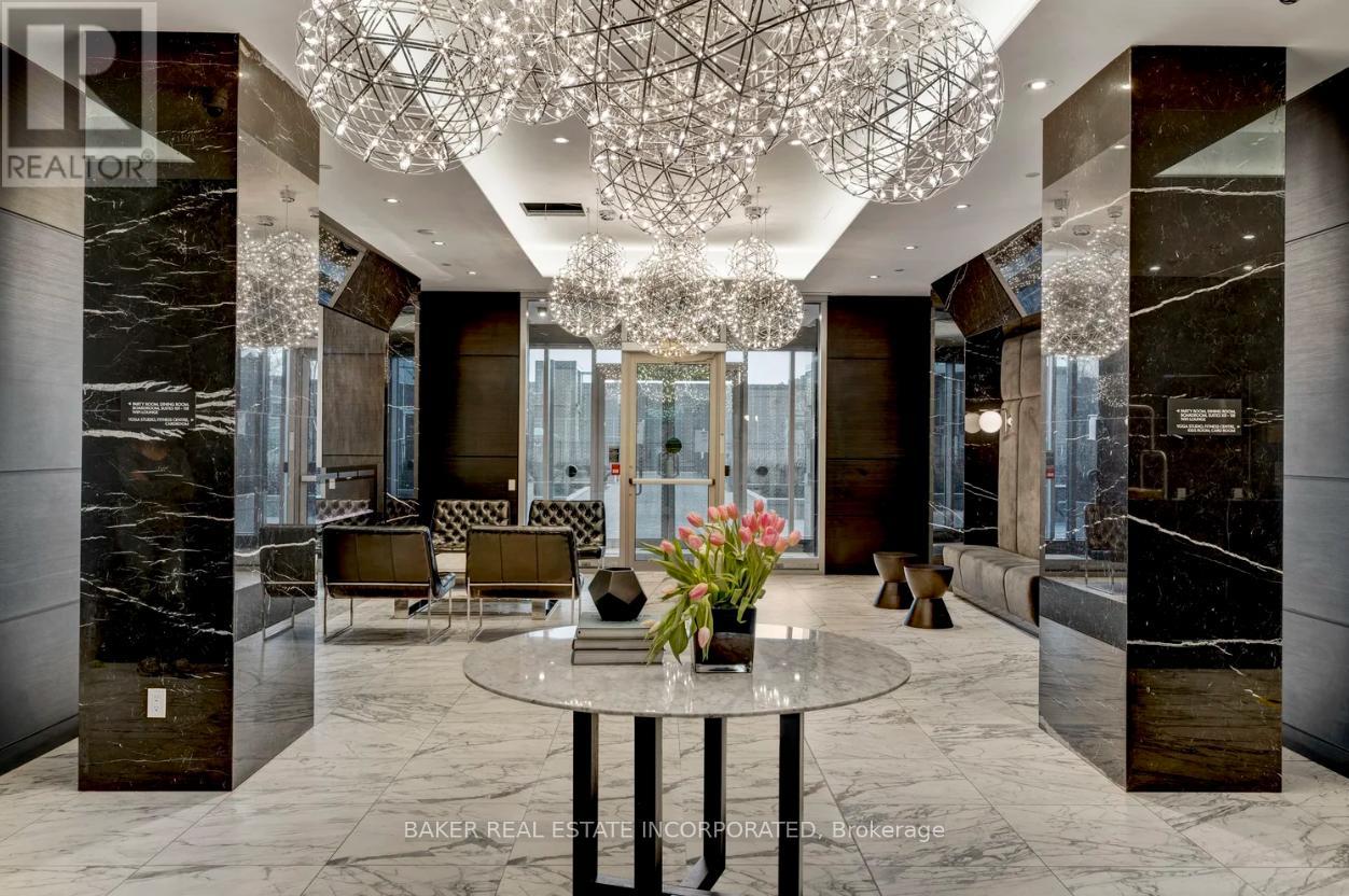 915 - 31 Tippett Road, Toronto, Ontario  M3H 0C8 - Photo 2 - C12546634