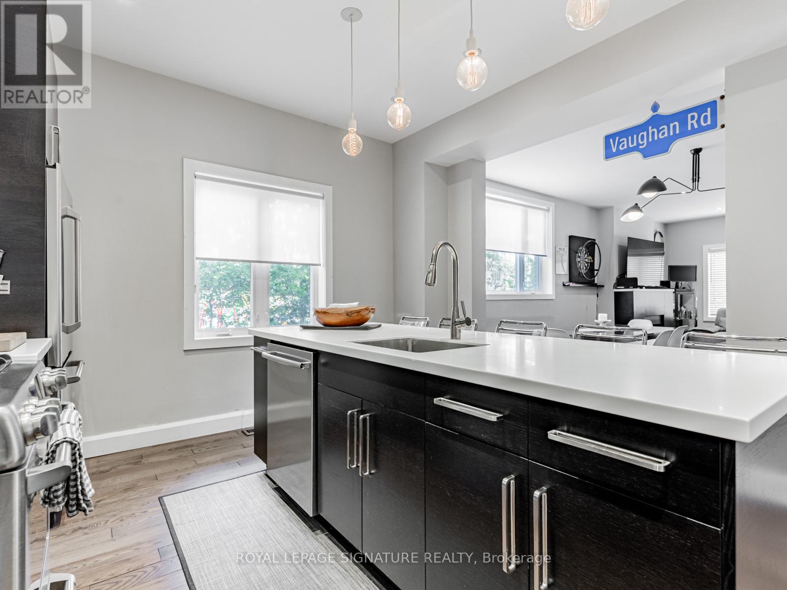 480 Vaughan Road, Toronto, Ontario  M6C 2P7 - Photo 12 - C12546636