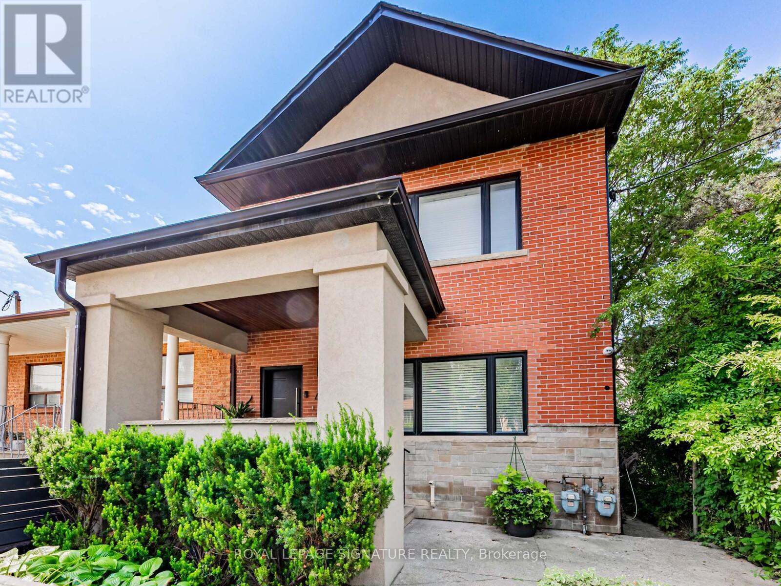 480 Vaughan Road, Toronto, Ontario  M6C 2P7 - Photo 2 - C12546636