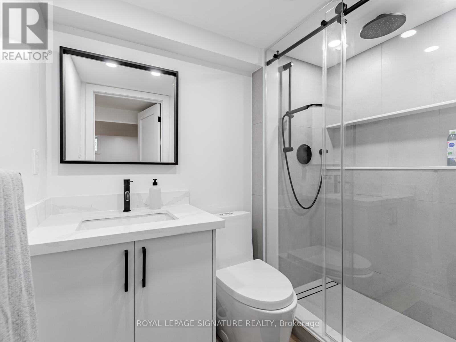 480 Vaughan Road, Toronto, Ontario  M6C 2P7 - Photo 35 - C12546636