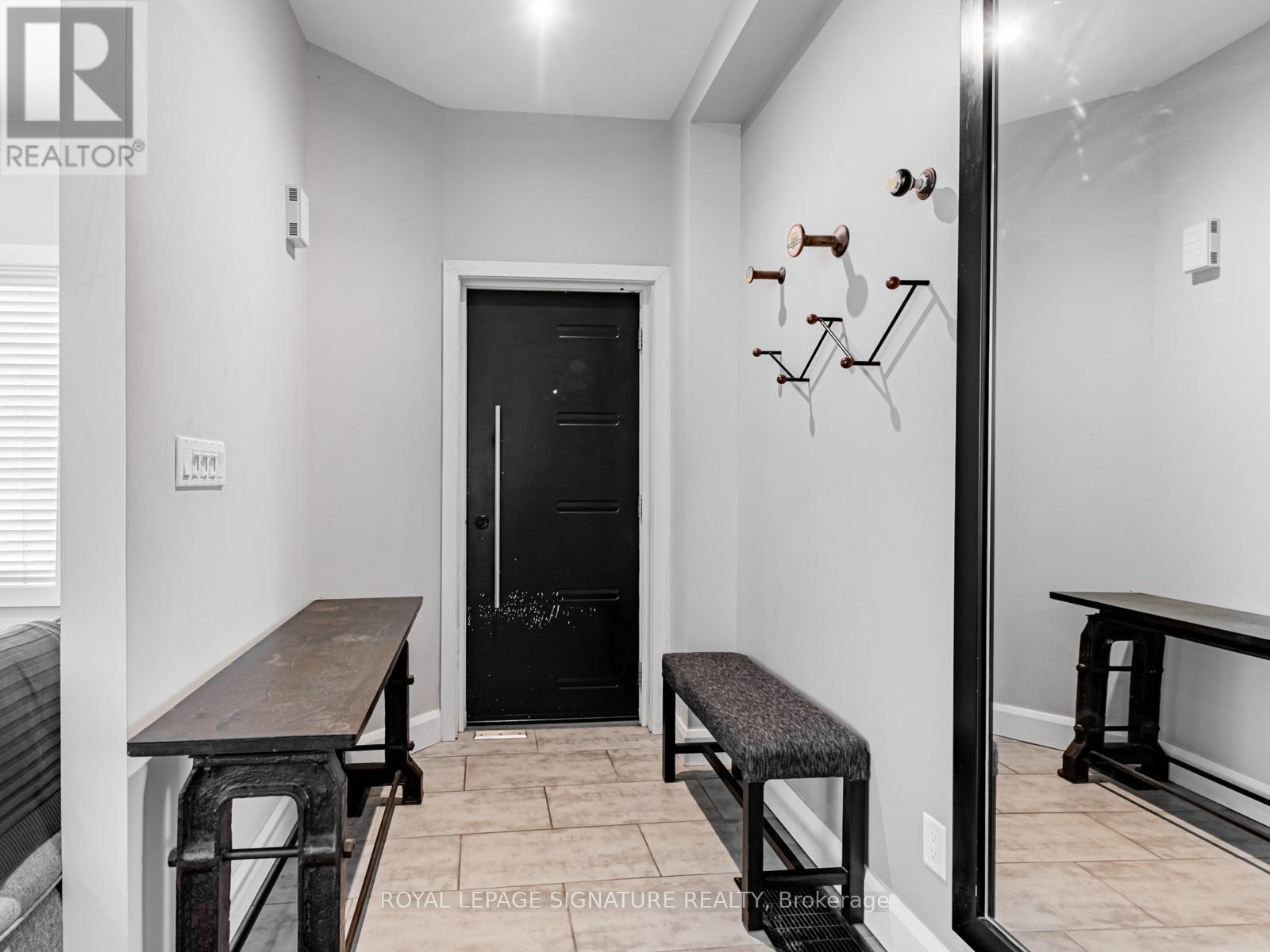 480 Vaughan Road, Toronto, Ontario  M6C 2P7 - Photo 4 - C12546636