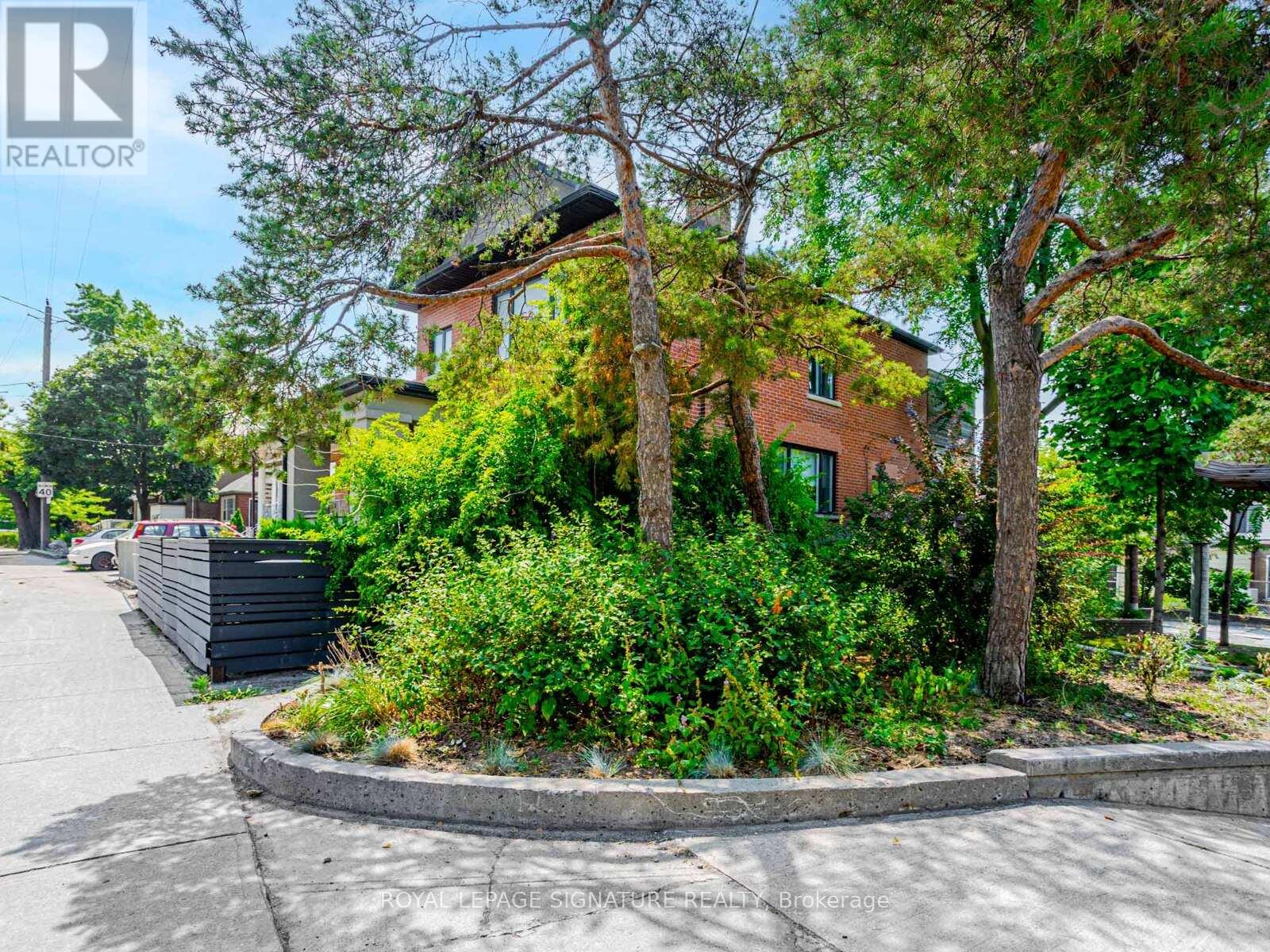 480 Vaughan Road, Toronto, Ontario  M6C 2P7 - Photo 44 - C12546636