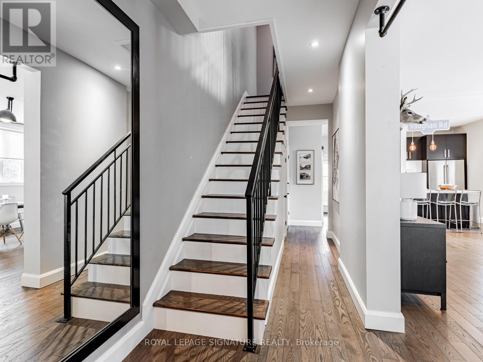 480 Vaughan Road, Toronto, Ontario  M6C 2P7 - Photo 5 - C12546636