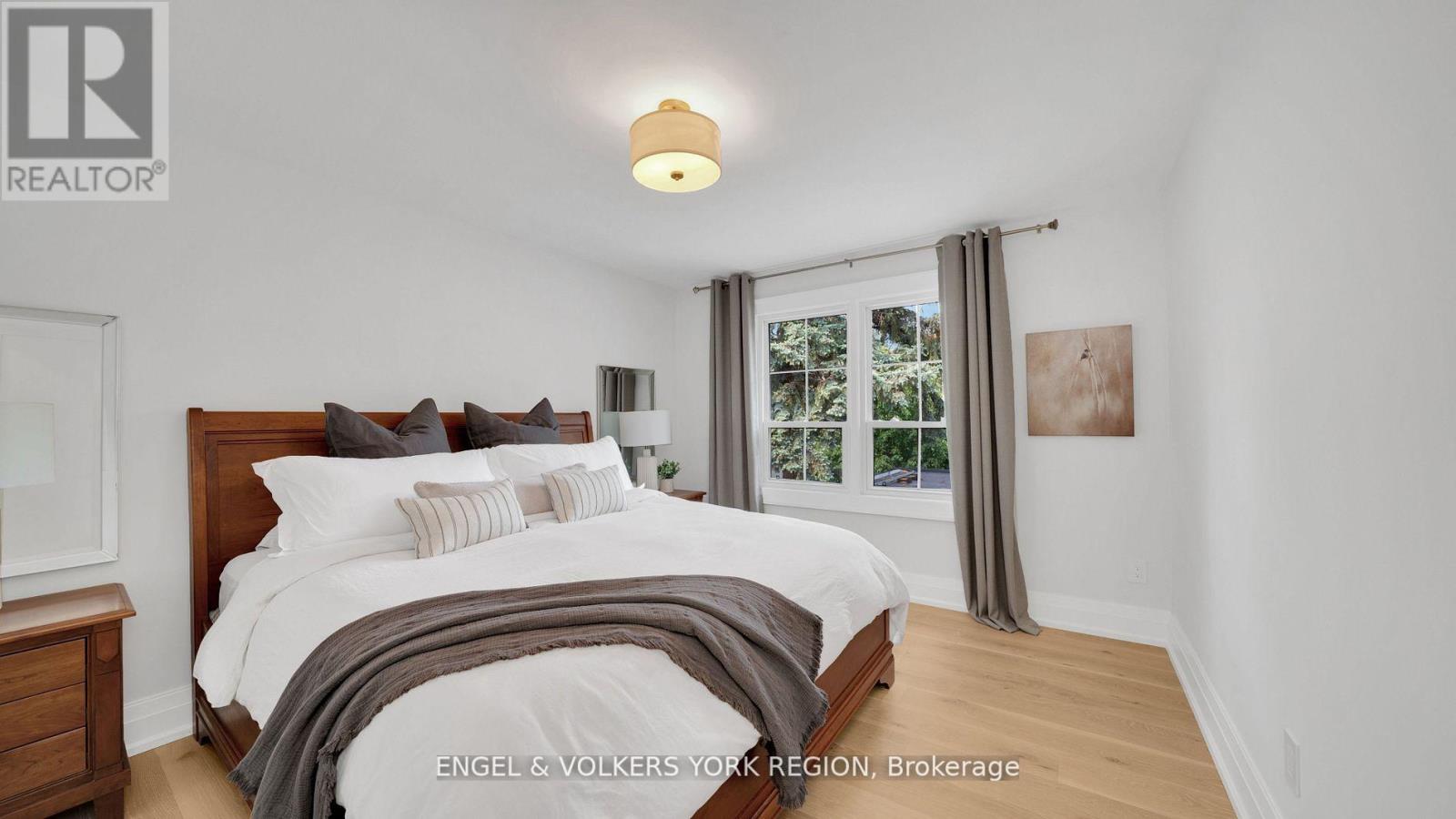 15 Silvergrove Road, Toronto, Ontario  M5L 2N5 - Photo 30 - C12546776