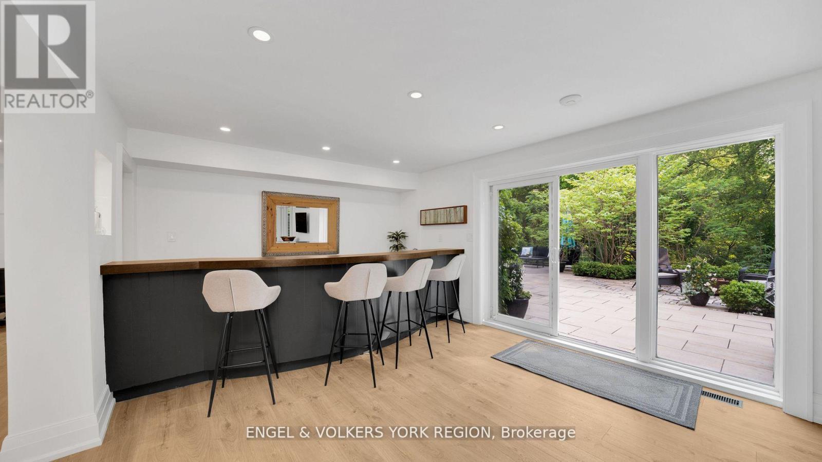 15 Silvergrove Road, Toronto, Ontario  M5L 2N5 - Photo 37 - C12546776