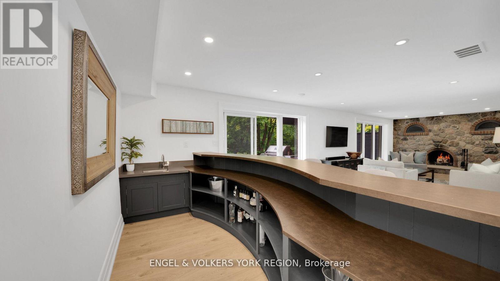 15 Silvergrove Road, Toronto, Ontario  M5L 2N5 - Photo 38 - C12546776