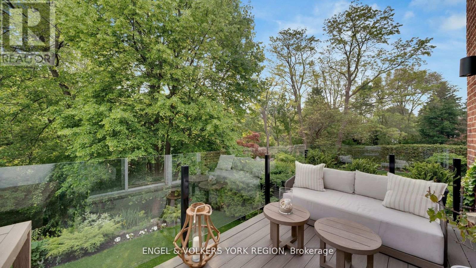 15 Silvergrove Road, Toronto, Ontario  M5L 2N5 - Photo 43 - C12546776