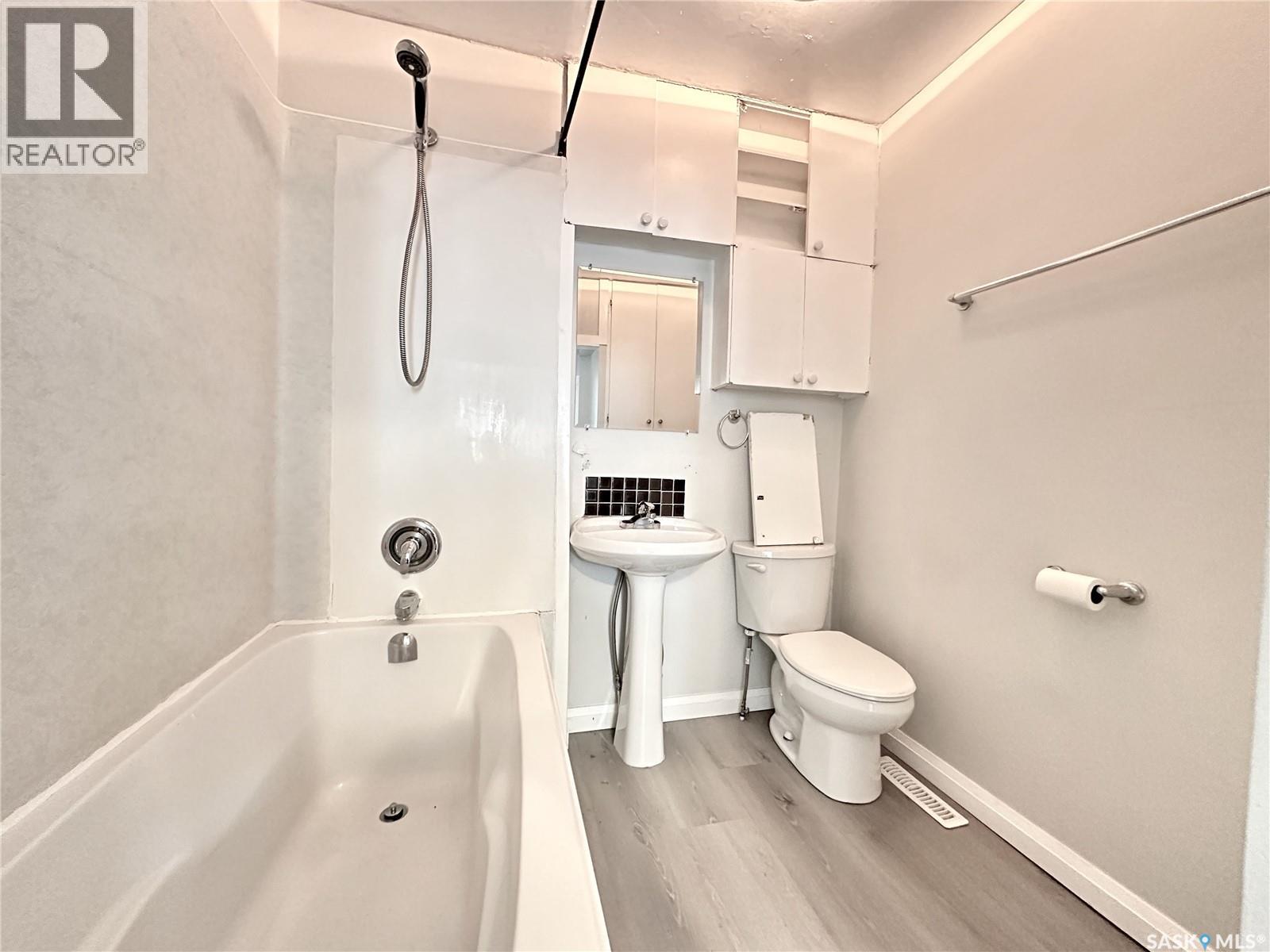 836 K Avenue N, Saskatoon, Saskatchewan  S7L 2N1 - Photo 8 - SK024074