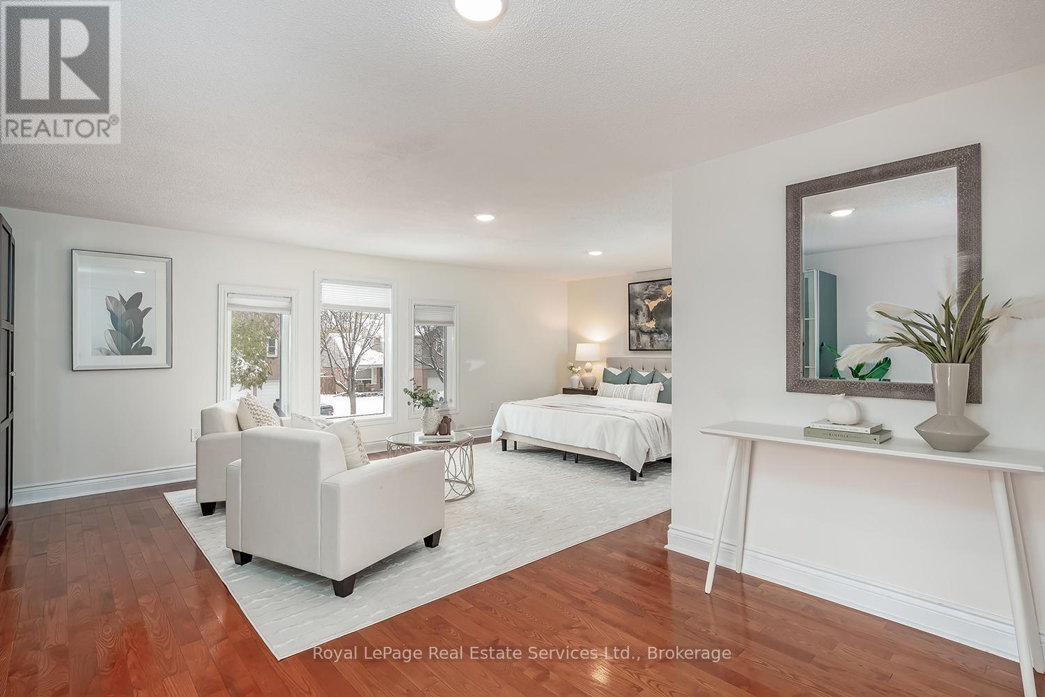 1544 Greenbriar Drive, Oakville, Ontario  L6M 1Y5 - Photo 23 - W12533520