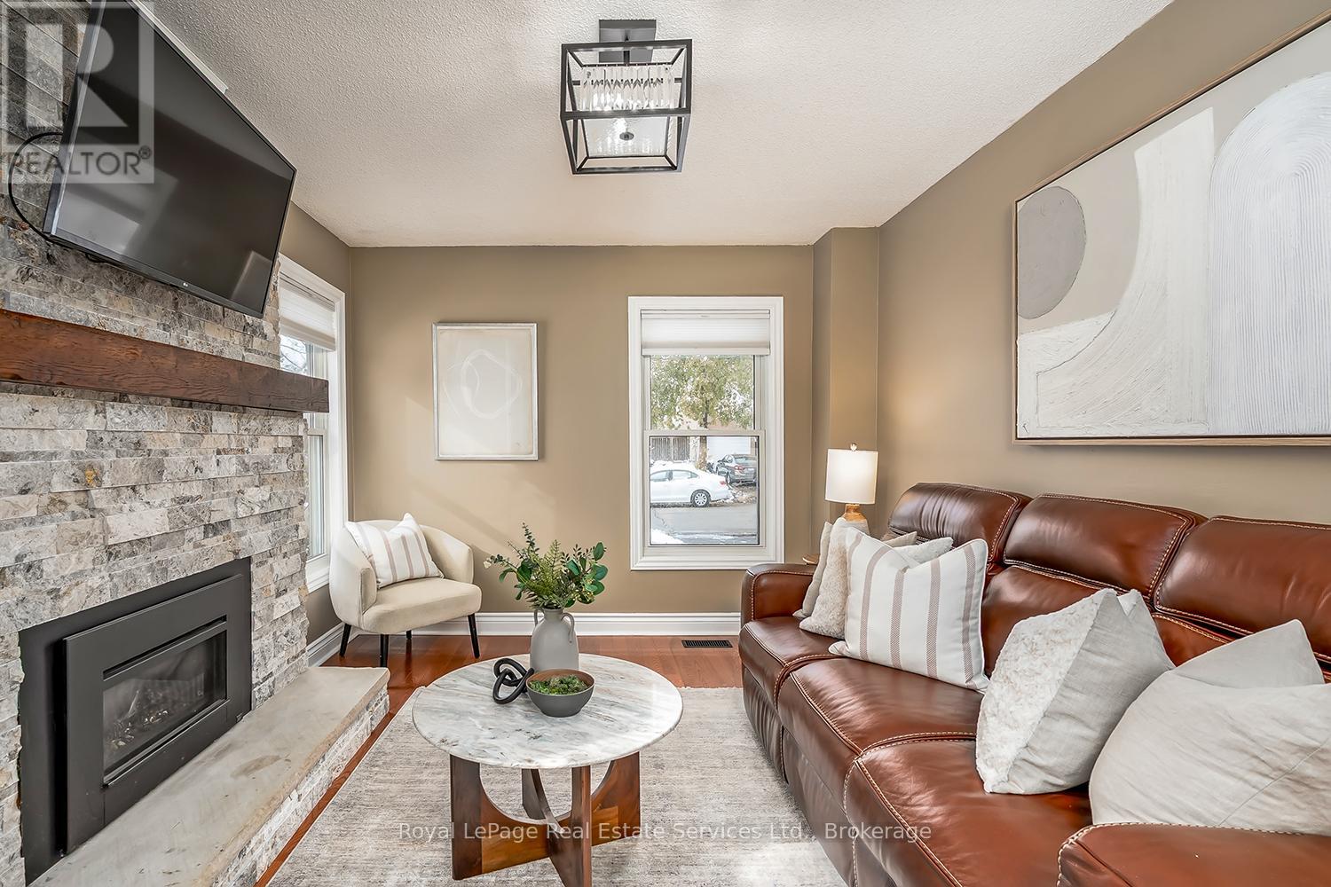 1544 Greenbriar Drive, Oakville, Ontario  L6M 1Y5 - Photo 18 - W12533520