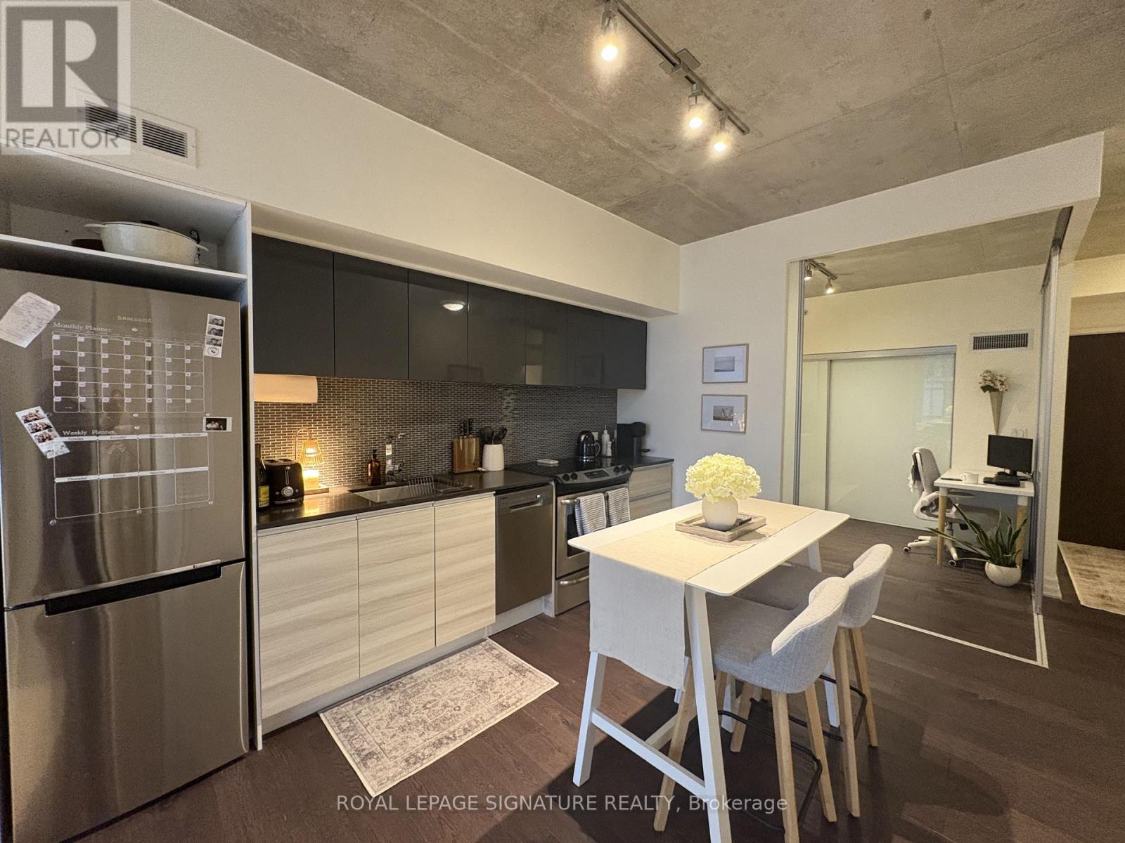 711 - 1190 Dundas Street E, Toronto, Ontario  M4M 0C5 - Photo 5 - E12546732