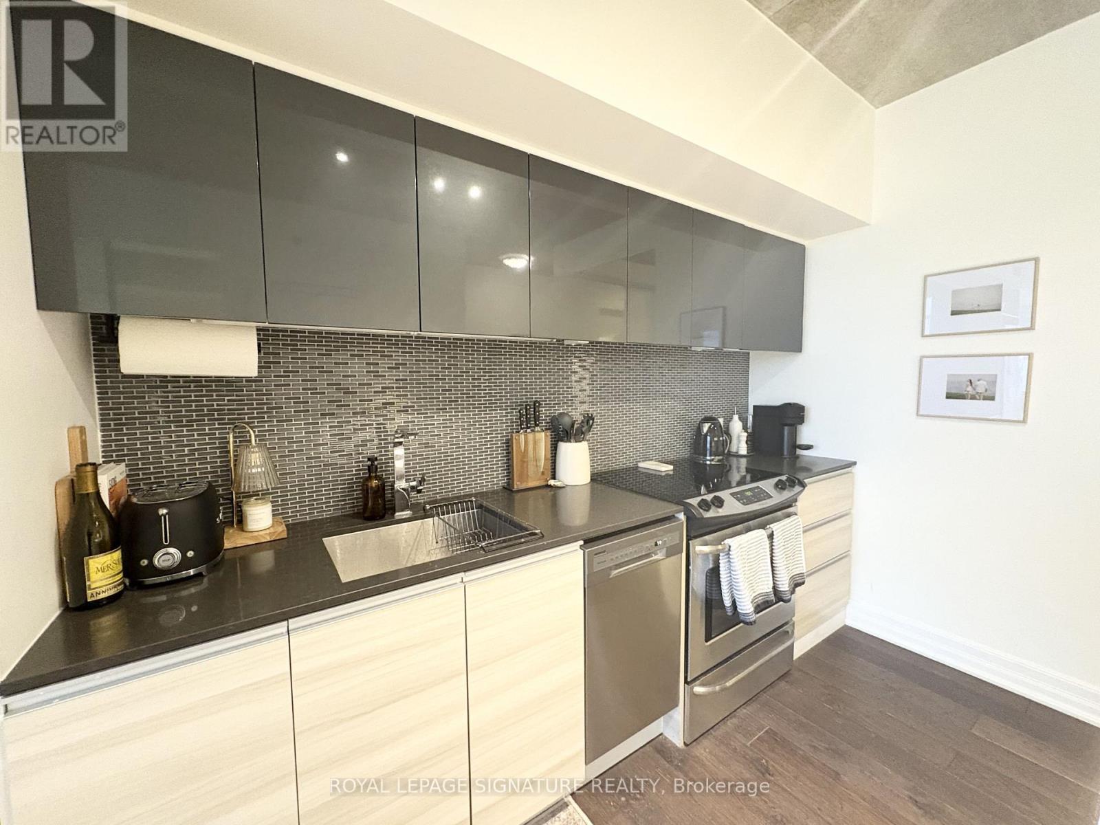 711 - 1190 Dundas Street E, Toronto, Ontario  M4M 0C5 - Photo 7 - E12546732