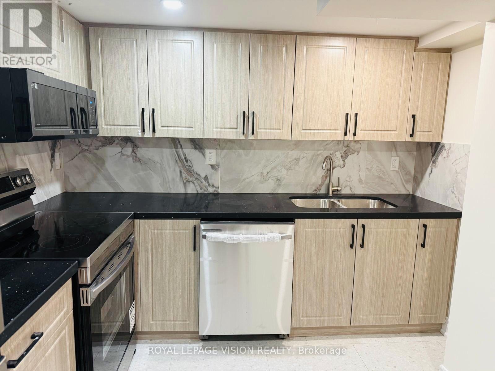 1291 Plymouth Drive, Oshawa, Ontario  L1L 0V1 - Photo 10 - E12546796