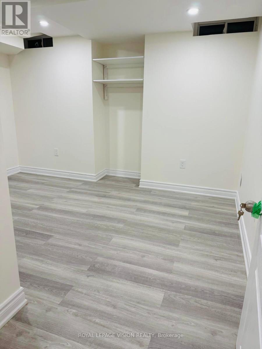 1291 Plymouth Drive, Oshawa, Ontario  L1L 0V1 - Photo 15 - E12546796