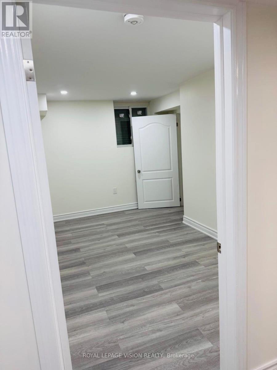 1291 Plymouth Drive, Oshawa, Ontario  L1L 0V1 - Photo 16 - E12546796