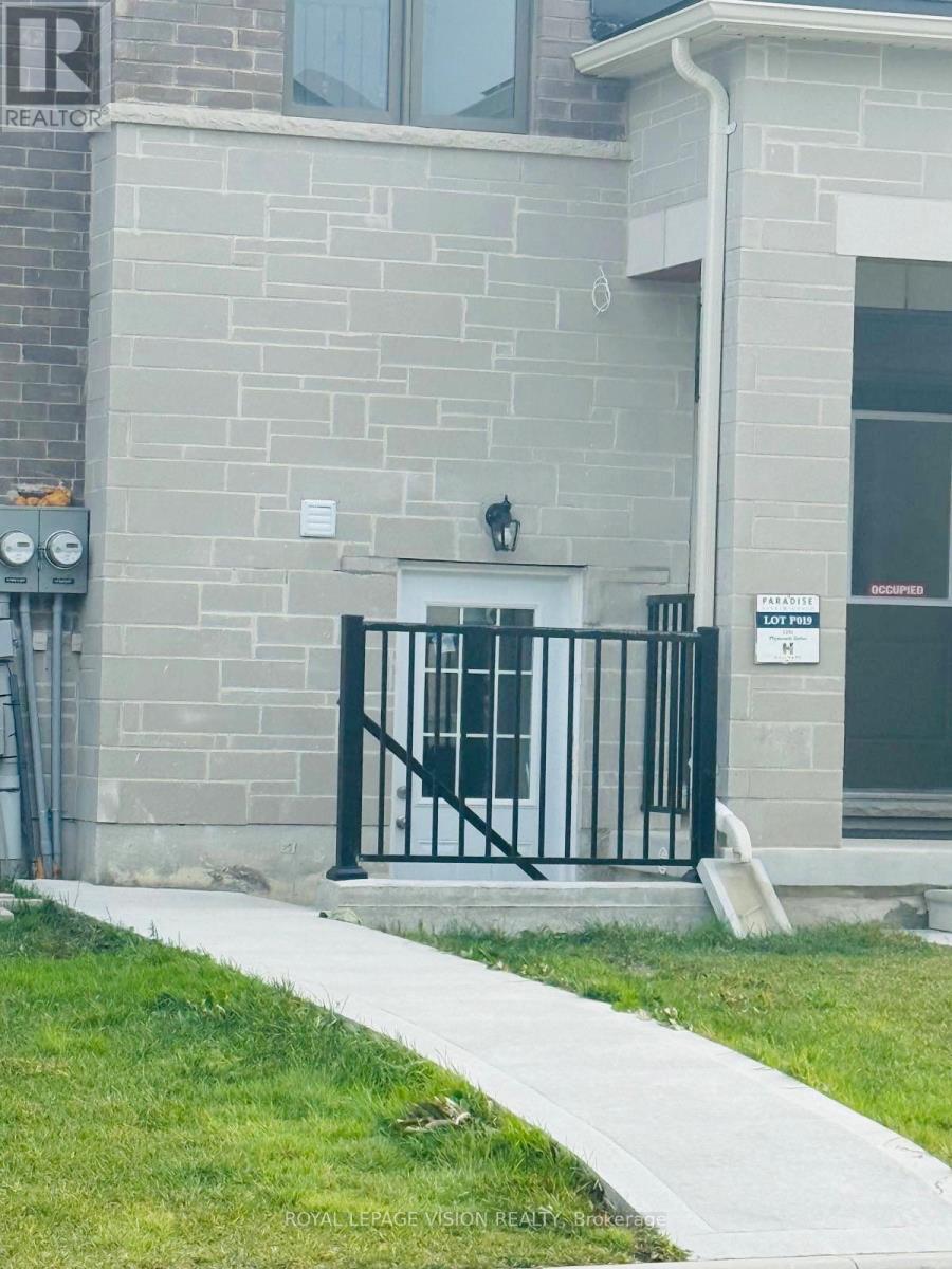 1291 Plymouth Drive, Oshawa, Ontario  L1L 0V1 - Photo 2 - E12546796