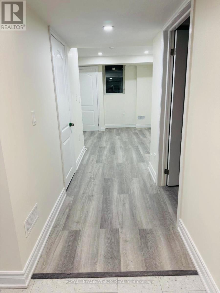 1291 Plymouth Drive, Oshawa, Ontario  L1L 0V1 - Photo 6 - E12546796