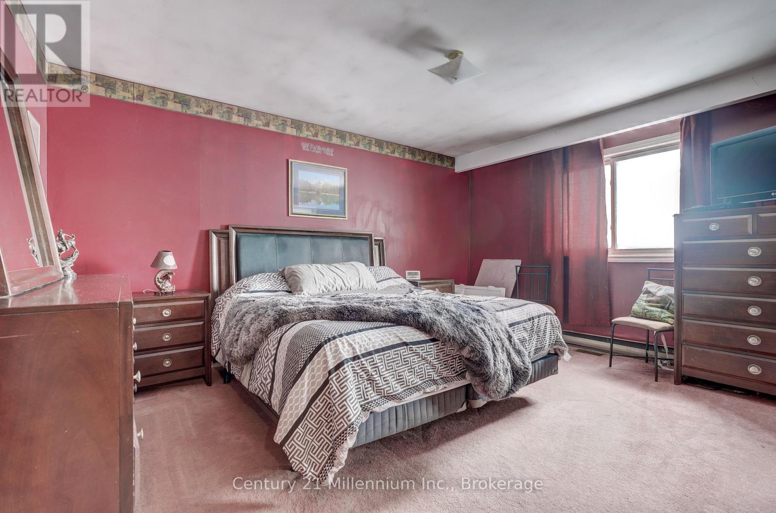 425158 Irish Lake Road, Grey Highlands, Ontario N0C 1H0 - Photo 15 - X12544534