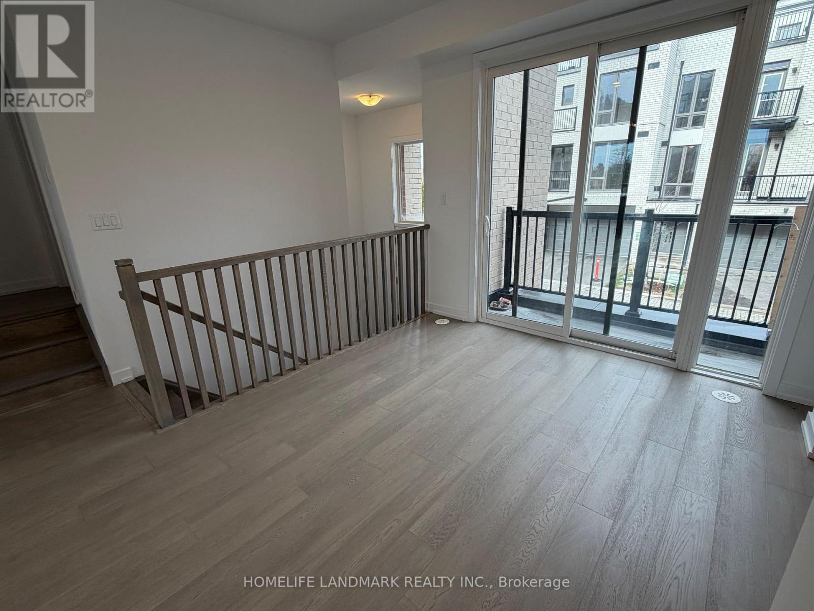 23 Bancroft Lane, Richmond Hill, Ontario  L4E 1M1 - Photo 2 - N12546586