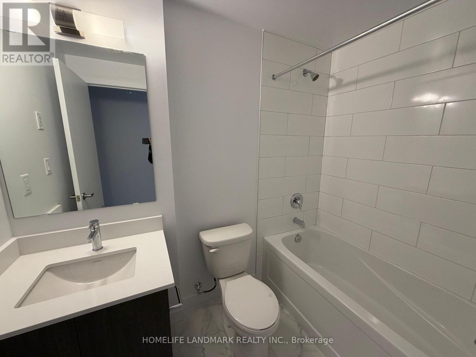 218 - 3 Bancroft Lane, Richmond Hill, Ontario  L4E 1M1 - Photo 6 - N12546778