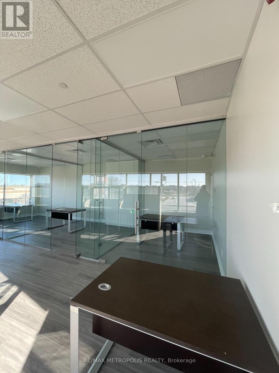 201 - 9889 Markham Road, Markham, Ontario  L6E 0B7 - Photo 2 - N12546788