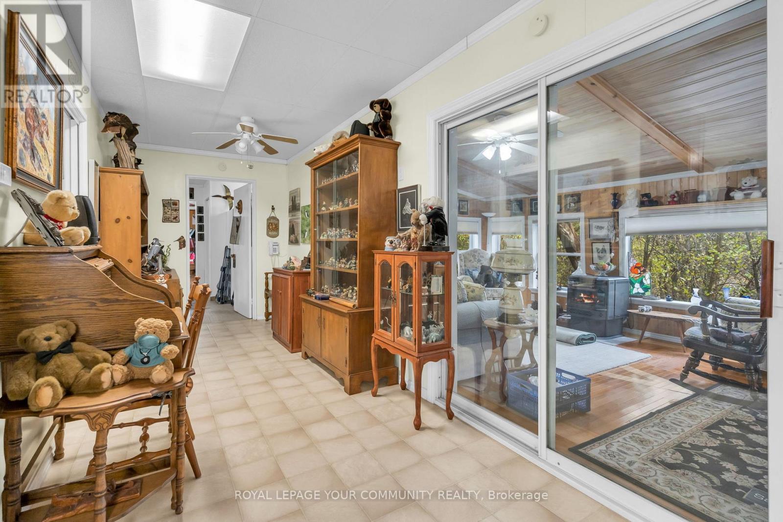 696 Catering Road S, Georgina, Ontario  L0E 1R0 - Photo 15 - N12546792